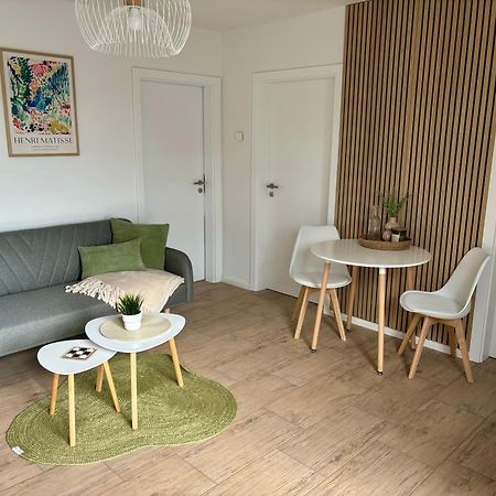 Home & Apart - Apartment Im Herzen Von Kreyenbrueck - Apartment 1 Oldenburg Eksteriør bilde