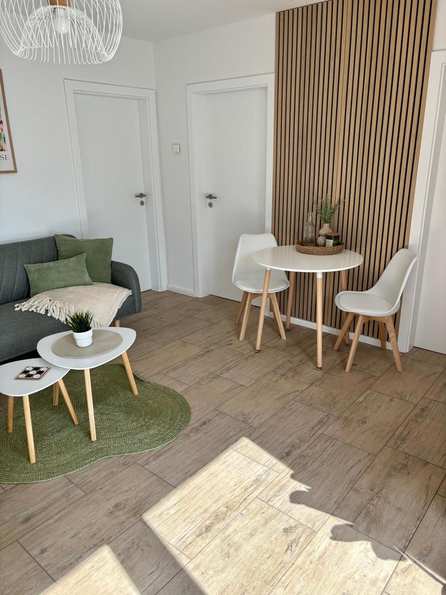 Home & Apart - Apartment Im Herzen Von Kreyenbrueck - Apartment 1 Oldenburg Eksteriør bilde