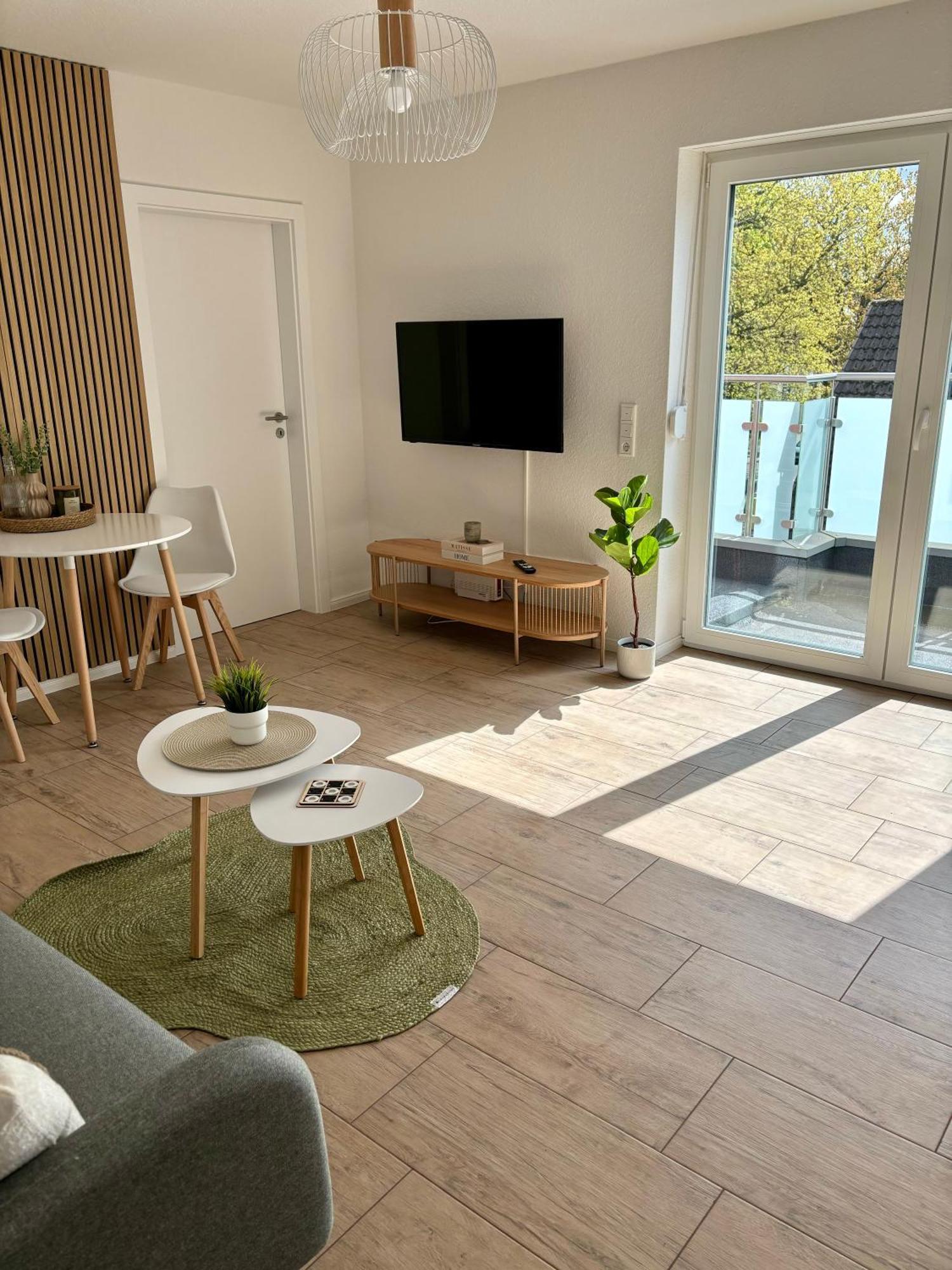 Home & Apart - Apartment Im Herzen Von Kreyenbrueck - Apartment 1 Oldenburg Eksteriør bilde